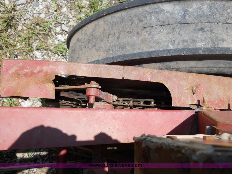 image for item 5011 International 510 drill