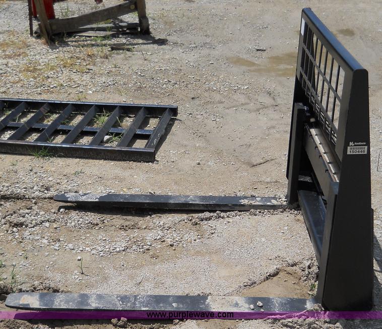 image for item 5016 Pallet fork skid steer attachment