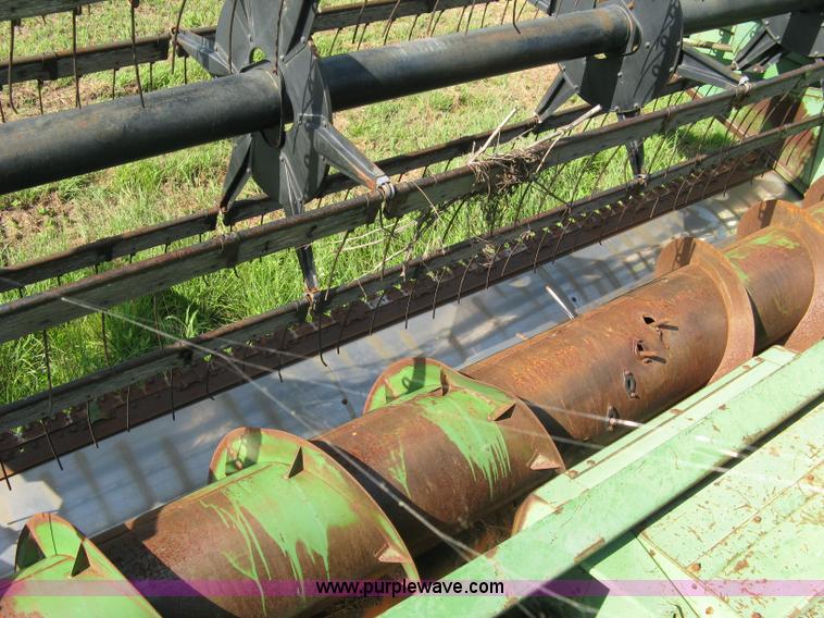 image for item 5042 John Deere 4400 combine with header