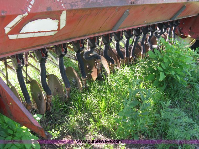 image for item 5044 International 510 drill