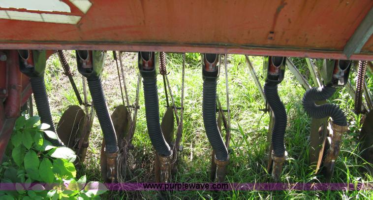 image for item 5044 International 510 drill