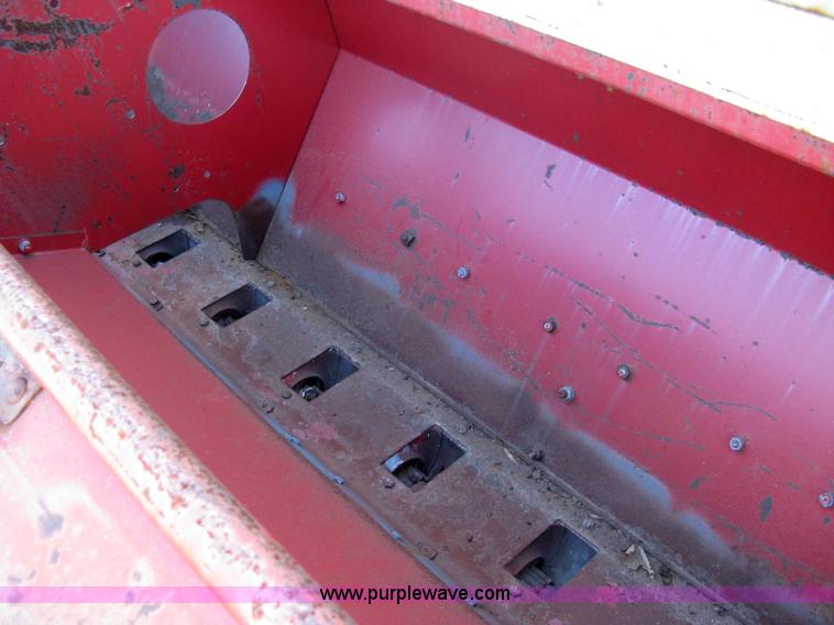 image for item 5044 International 510 drill