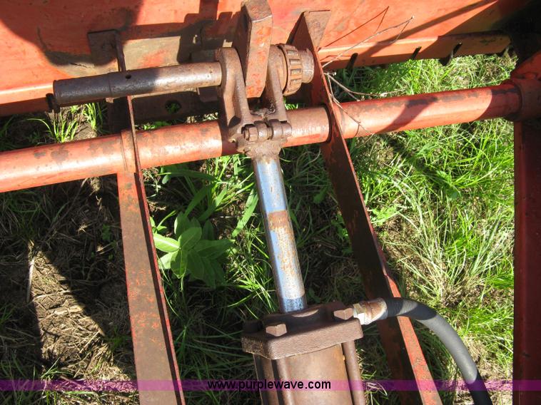 image for item 5044 International 510 drill