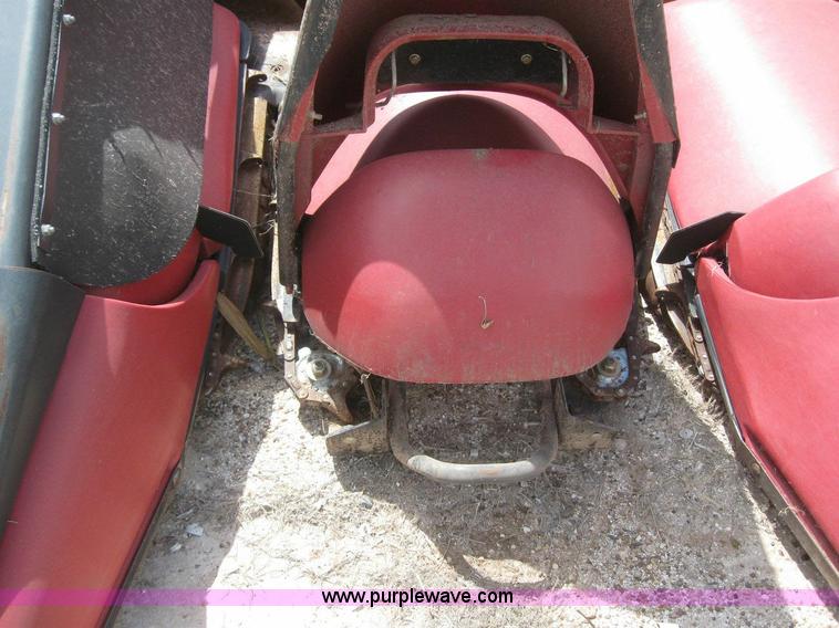 image for item 6116 2008 Case 2208 corn head