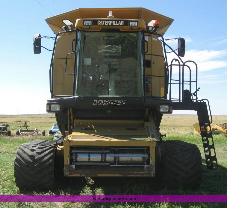 image for item 6135 2000 Caterpillar Lexion 485 combine
