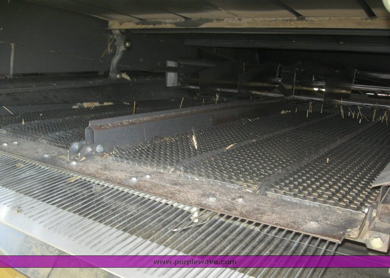 image for item 6135 2000 Caterpillar Lexion 485 combine