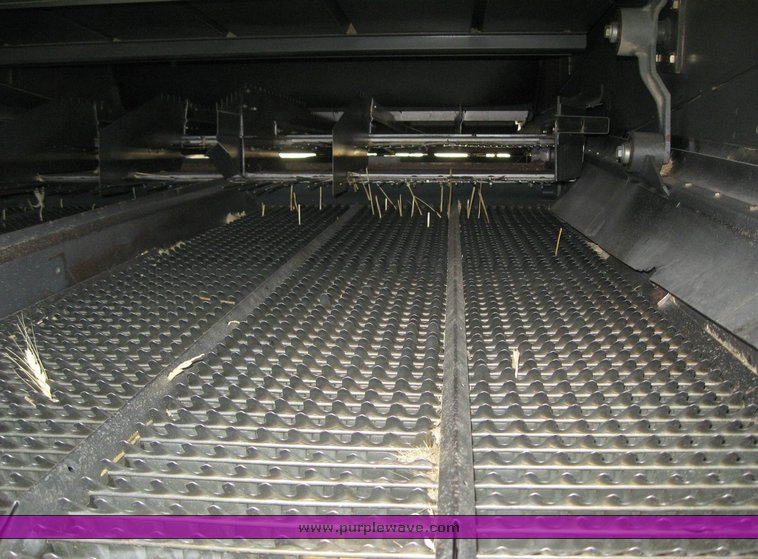 image for item 6135 2000 Caterpillar Lexion 485 combine