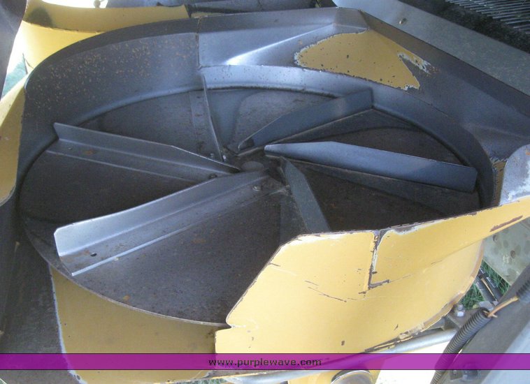 image for item 6135 2000 Caterpillar Lexion 485 combine