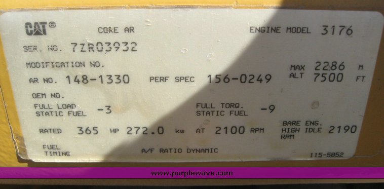 image for item 6135 2000 Caterpillar Lexion 485 combine