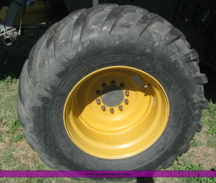 image for item 6135 2000 Caterpillar Lexion 485 combine