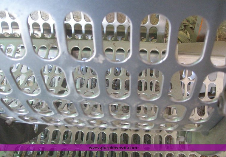 image for item 6135 2000 Caterpillar Lexion 485 combine