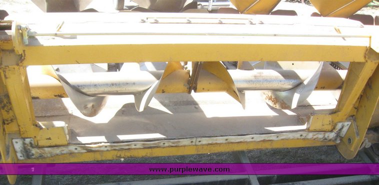 image for item 6137 Caterpillar Lexion 1230 12 row corn head