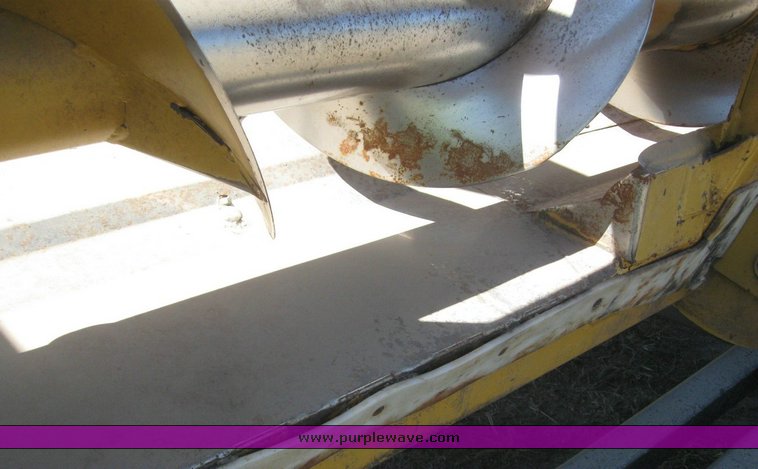 image for item 6137 Caterpillar Lexion 1230 12 row corn head