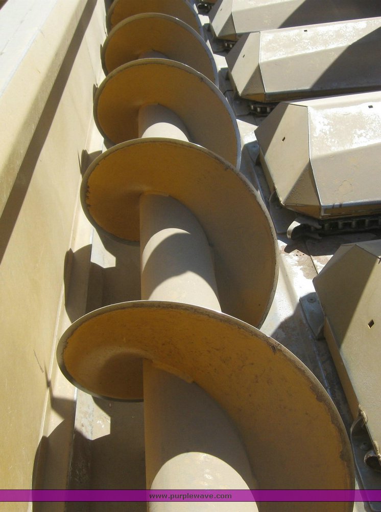 image for item 6137 Caterpillar Lexion 1230 12 row corn head