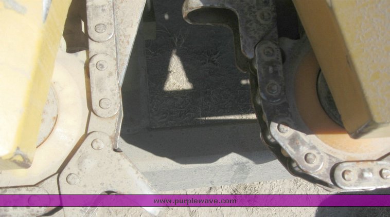 image for item 6137 Caterpillar Lexion 1230 12 row corn head