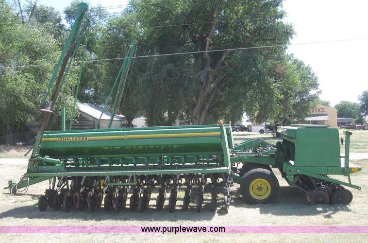 image for item 6172 John Deere 455 35' double disk drill