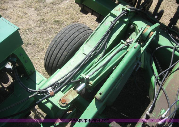 image for item 6172 John Deere 455 35' double disk drill