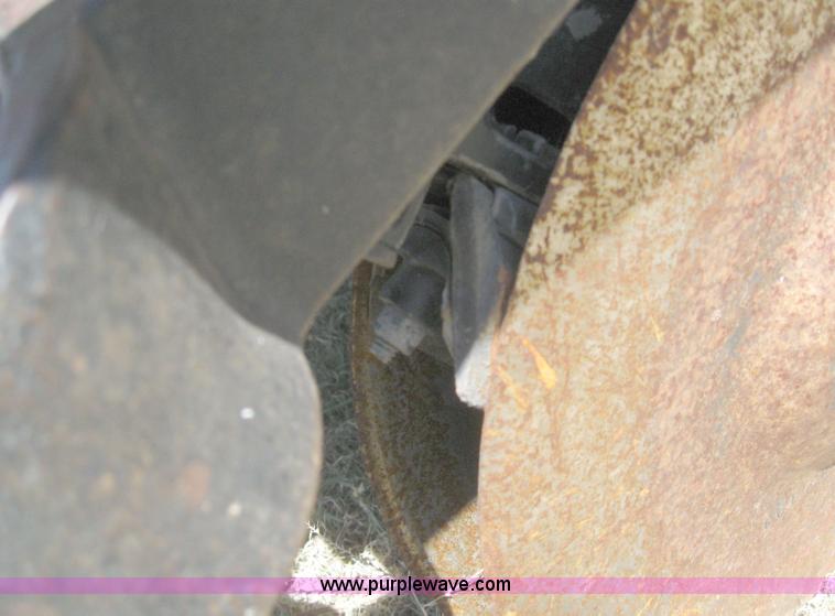 image for item 6172 John Deere 455 35' double disk drill