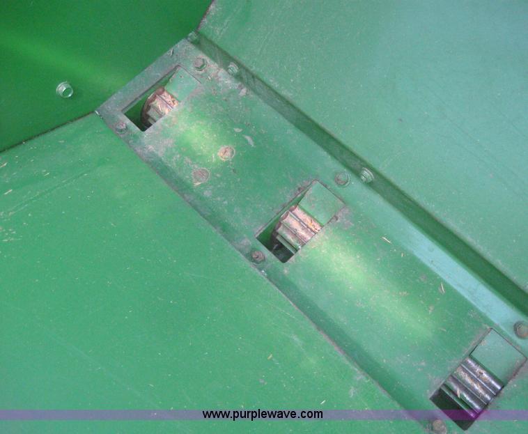 image for item 6172 John Deere 455 35' double disk drill