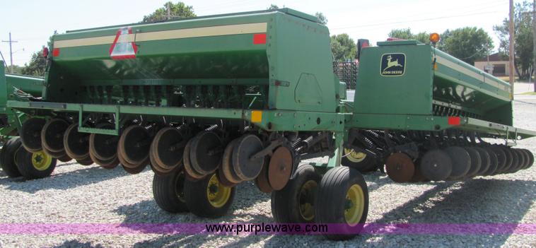 image for item 6795 1995 John Deere 455 grain drill