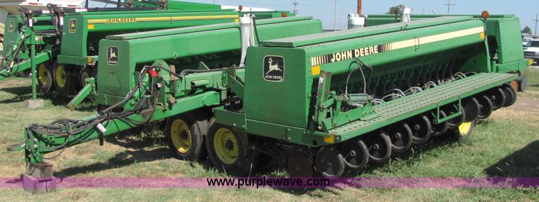 image for item 6801 1993 John Deere 455 grain drill
