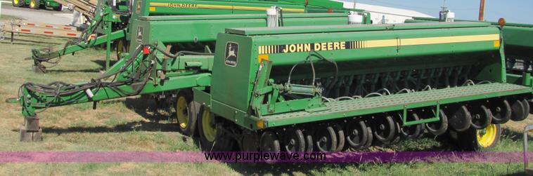 image for item 6801 1993 John Deere 455 grain drill