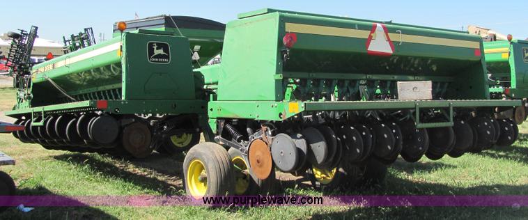 image for item 6801 1993 John Deere 455 grain drill