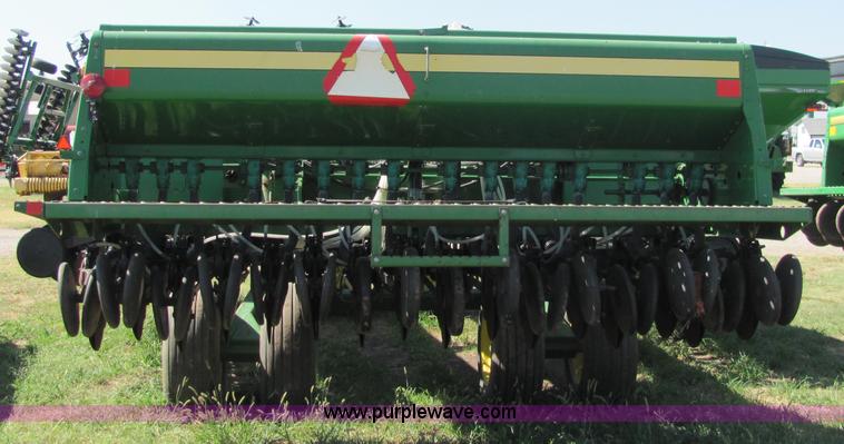 image for item 6801 1993 John Deere 455 grain drill