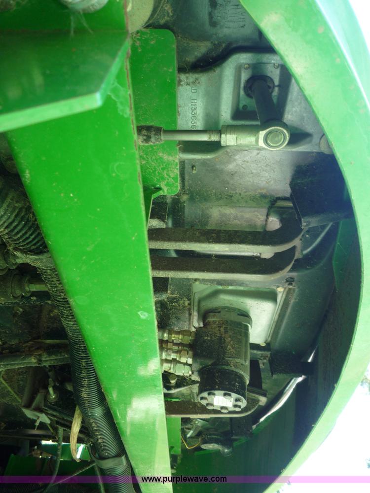 image for item 7003 2001 John Deere 9750STS combine