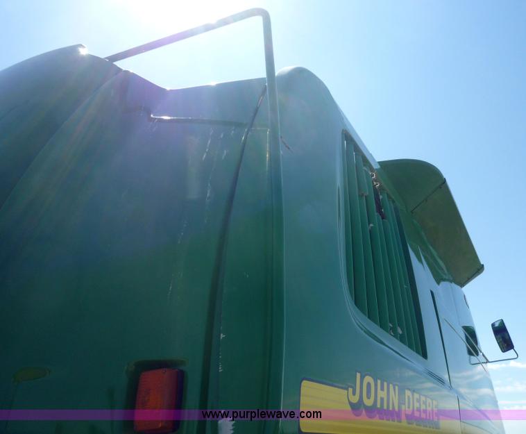 image for item 7003 2001 John Deere 9750STS combine