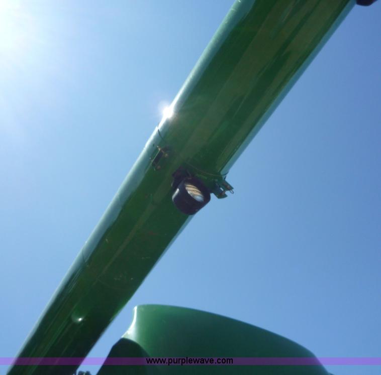 image for item 7003 2001 John Deere 9750STS combine