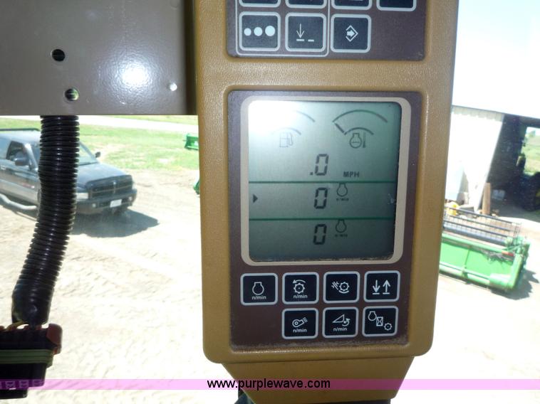 image for item 7003 2001 John Deere 9750STS combine