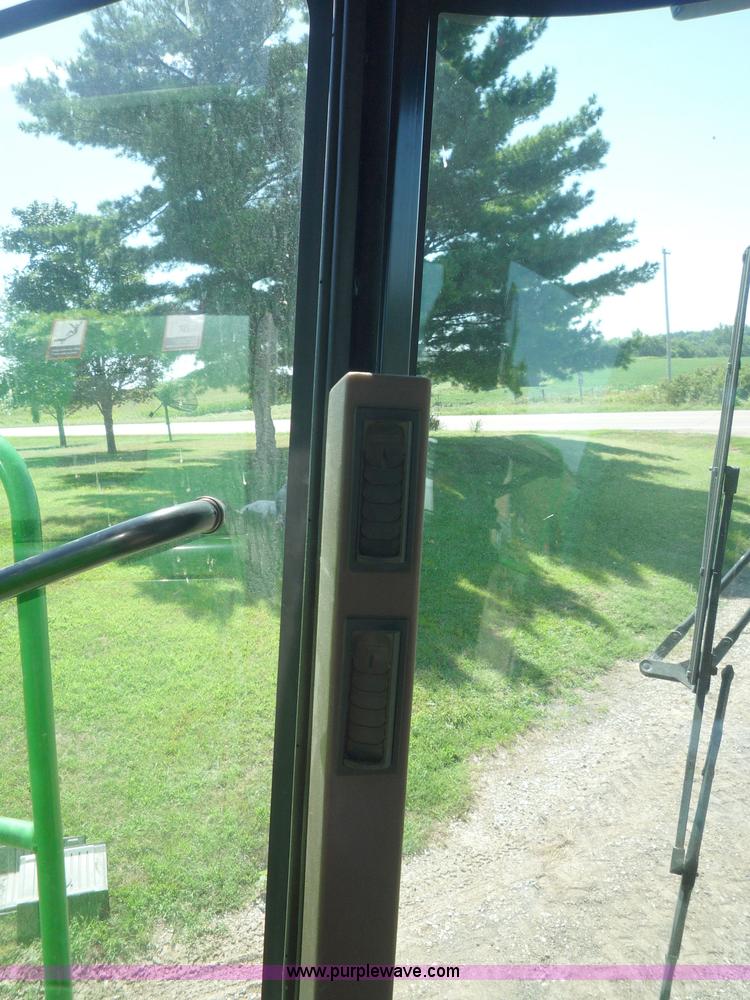 image for item 7003 2001 John Deere 9750STS combine