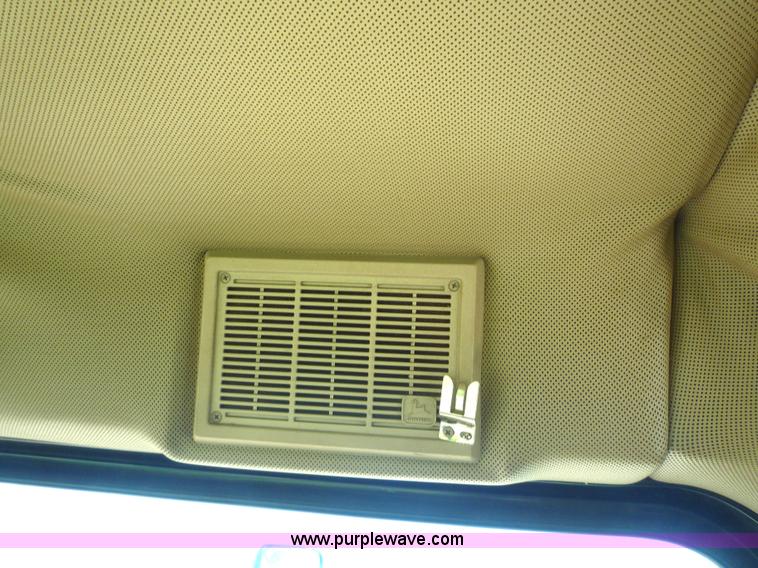 image for item 7003 2001 John Deere 9750STS combine