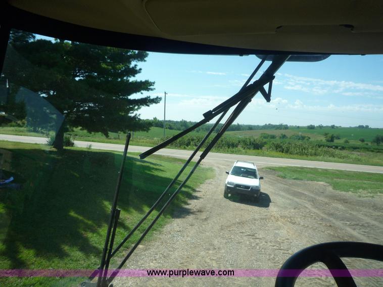 image for item 7003 2001 John Deere 9750STS combine