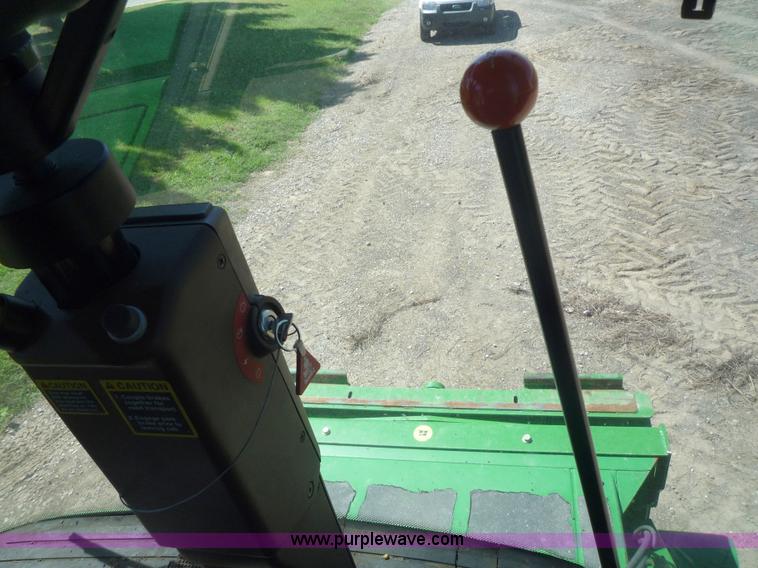 image for item 7003 2001 John Deere 9750STS combine