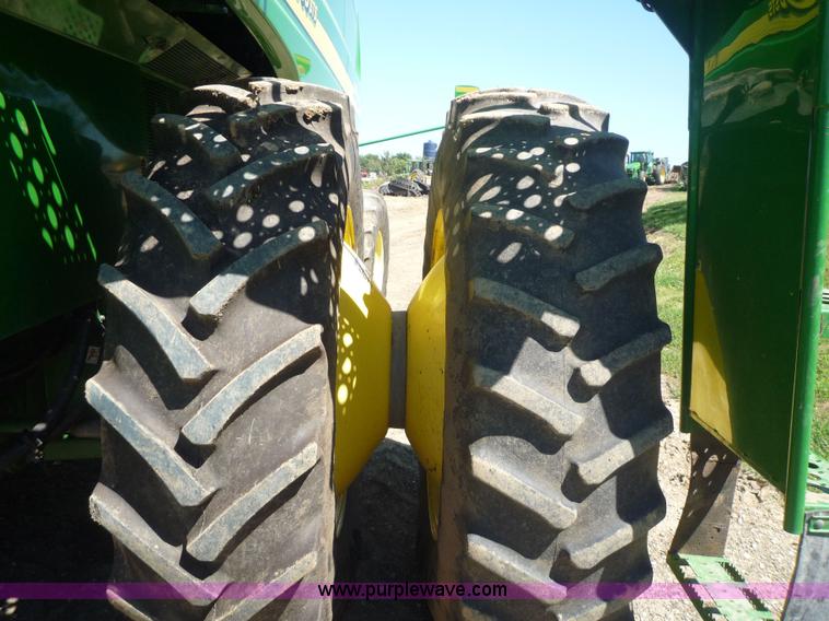 image for item 7003 2001 John Deere 9750STS combine