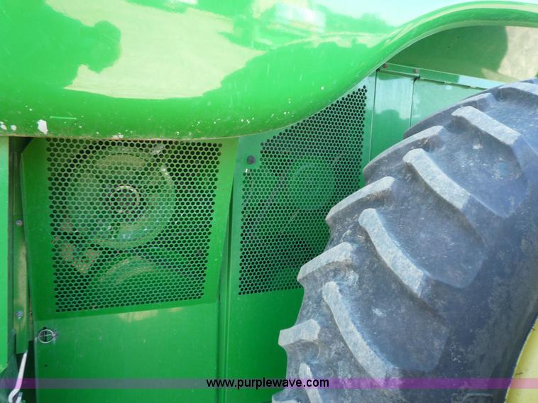image for item 7003 2001 John Deere 9750STS combine