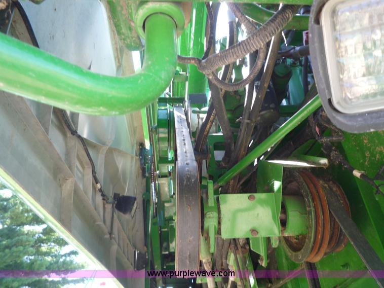 image for item 7003 2001 John Deere 9750STS combine