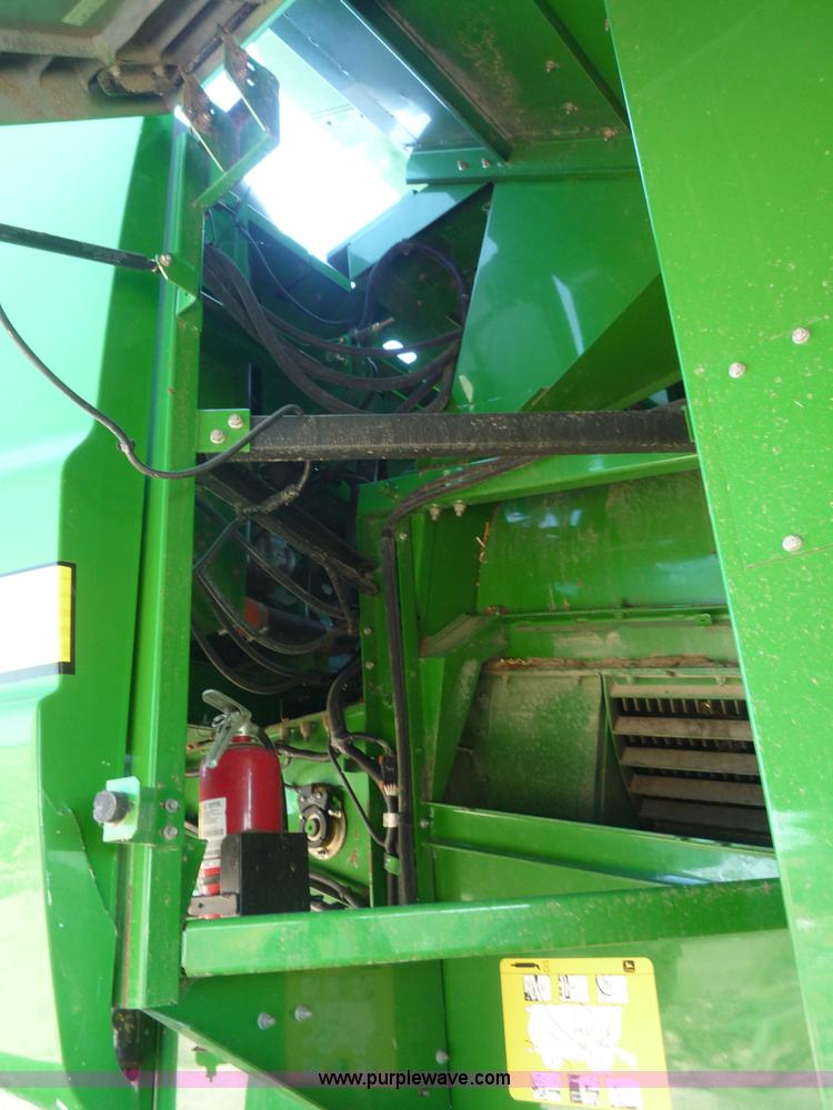 image for item 7003 2001 John Deere 9750STS combine