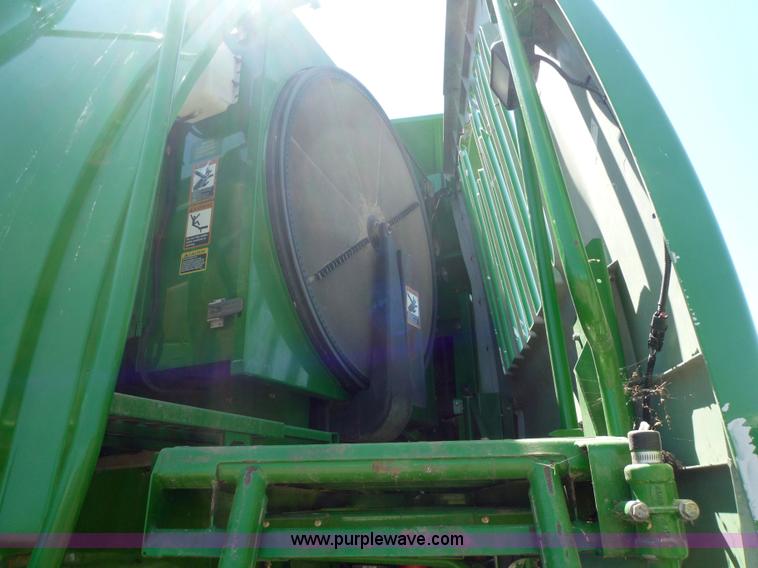 image for item 7003 2001 John Deere 9750STS combine