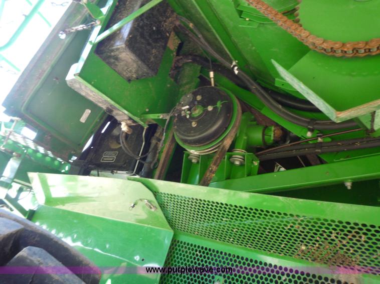 image for item 7003 2001 John Deere 9750STS combine