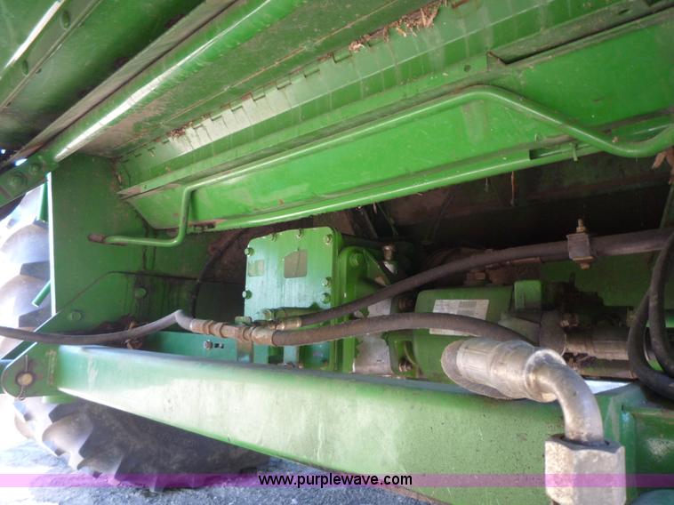 image for item 7003 2001 John Deere 9750STS combine