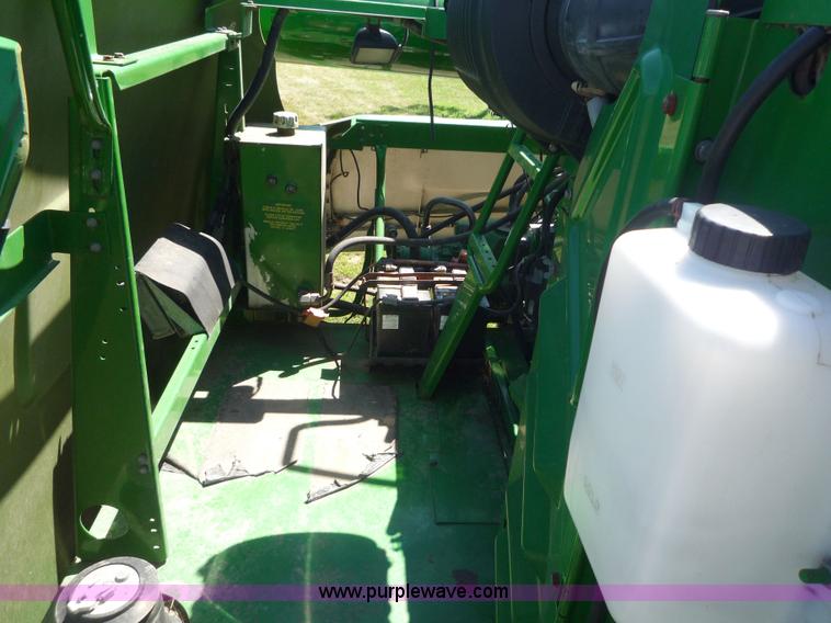 image for item 7003 2001 John Deere 9750STS combine