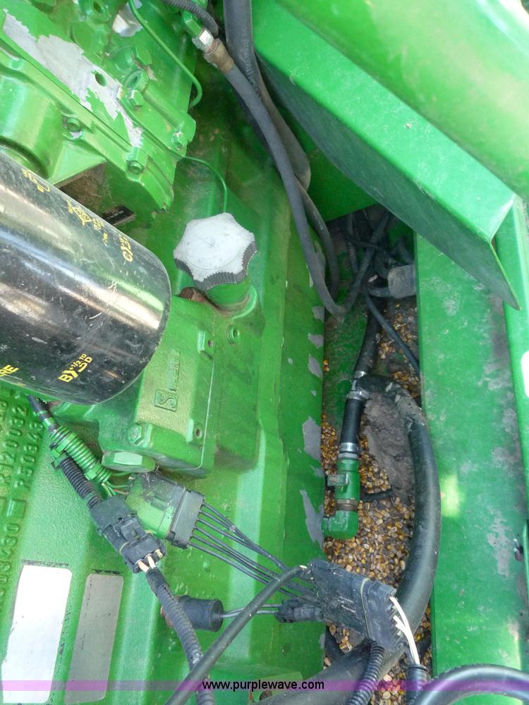 image for item 7003 2001 John Deere 9750STS combine