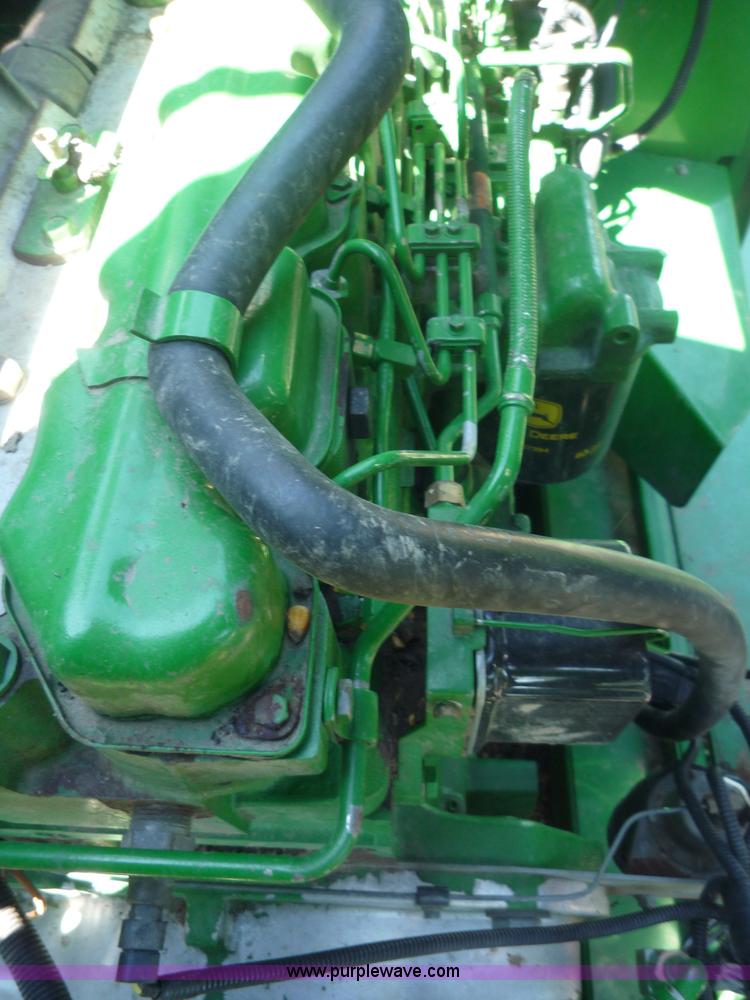 image for item 7003 2001 John Deere 9750STS combine