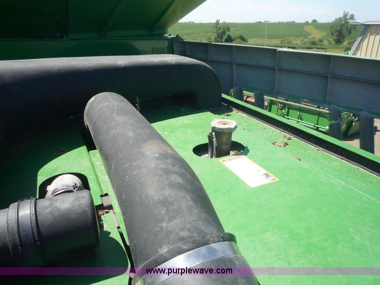 image for item 7003 2001 John Deere 9750STS combine