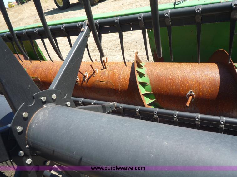 image for item 7004 1998 John Deere 930F flex platform