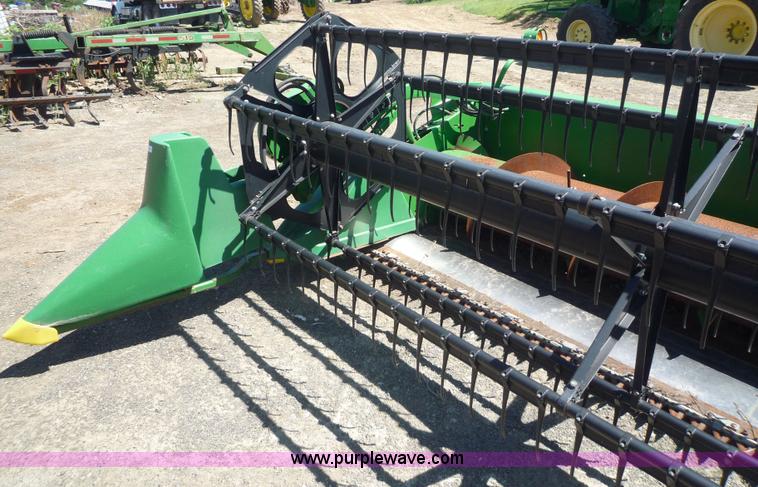 image for item 7004 1998 John Deere 930F flex platform