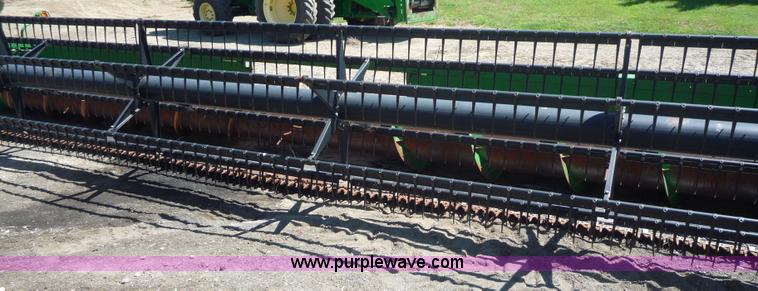 image for item 7004 1998 John Deere 930F flex platform